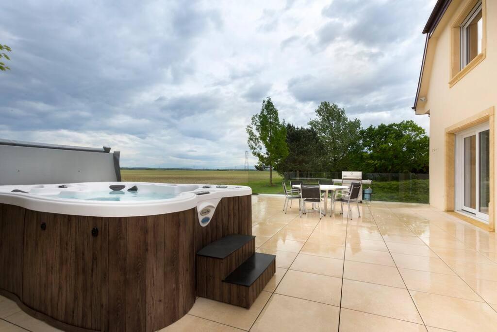 L'Atelier 4 Stars Luxury, Hot Tub, Pool Villa Nambsheim Exterior foto